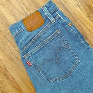 High waisted Levi’s